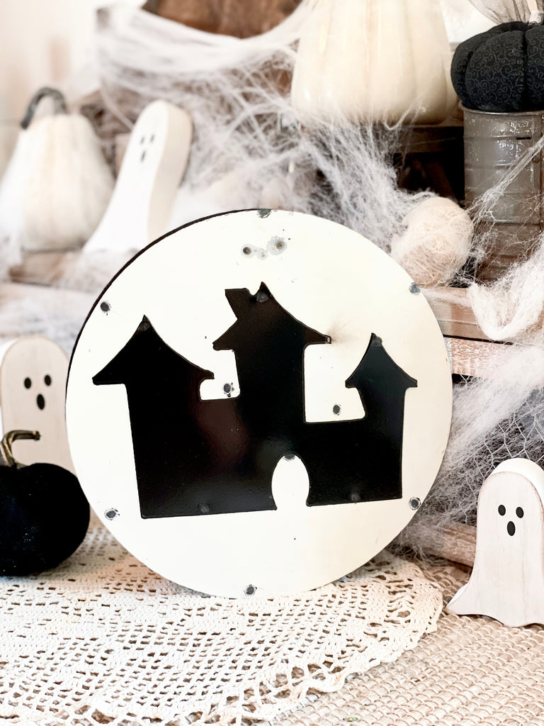 10” Round Metal Halloween Sign - Haunted House