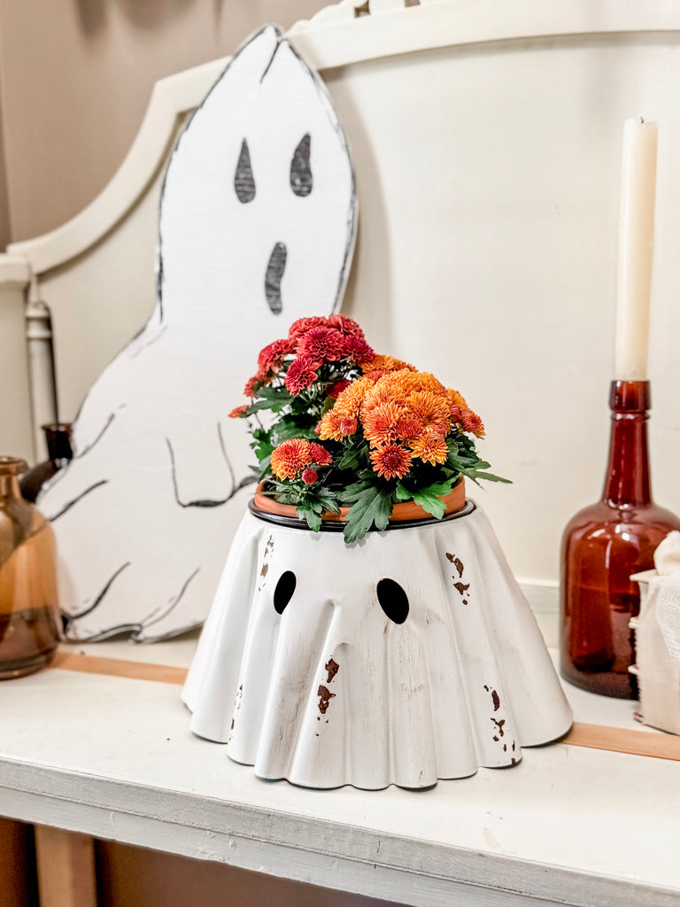 Metal Ghost Planter