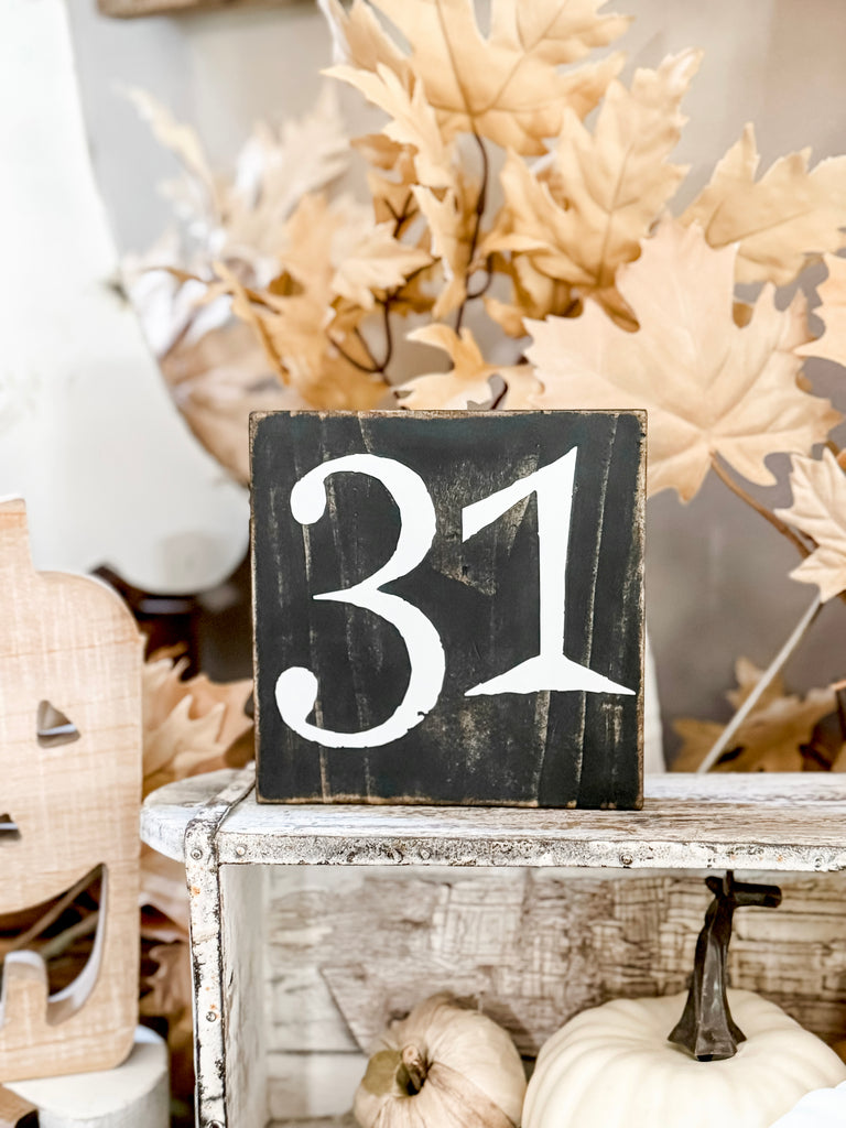 31 Halloween Sign