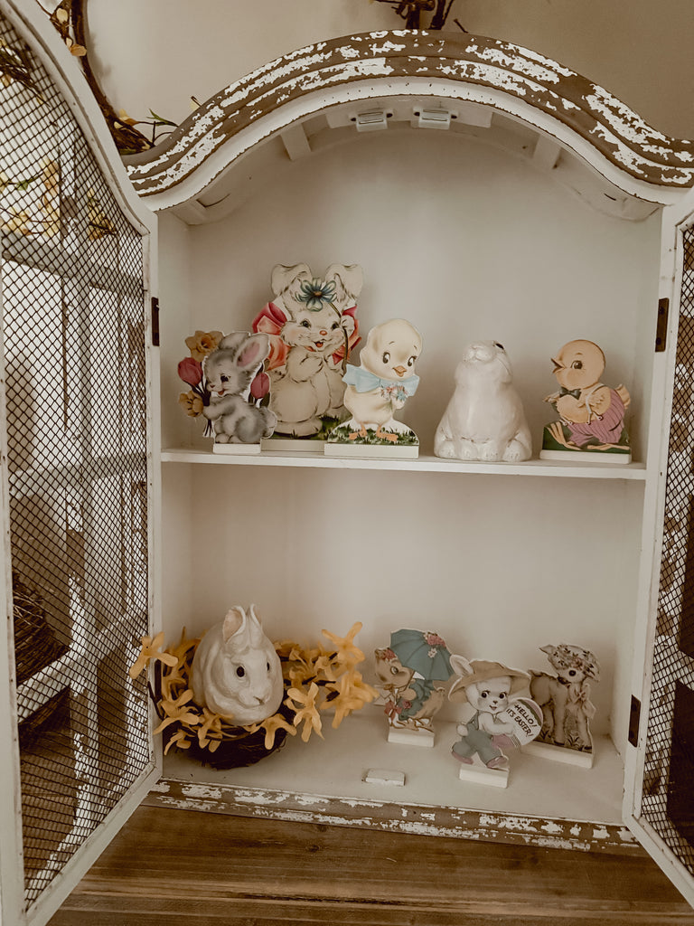 Retro Easter Stand Up Cutouts - Set of 5