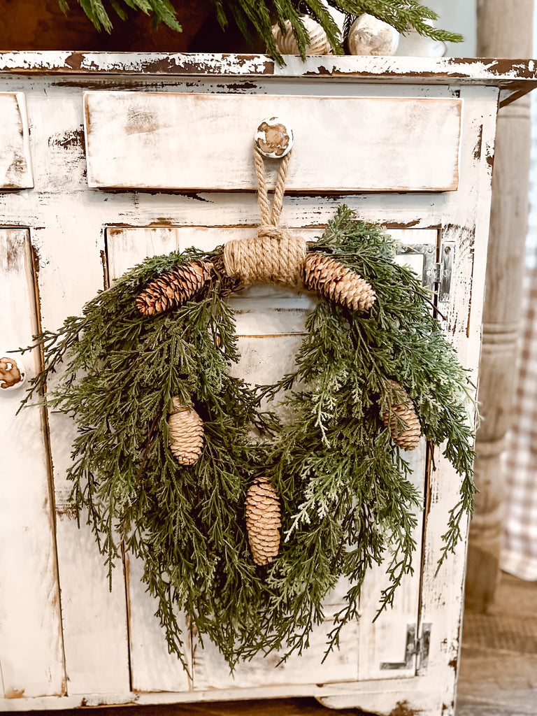 16” Cedar Hanging Wreath