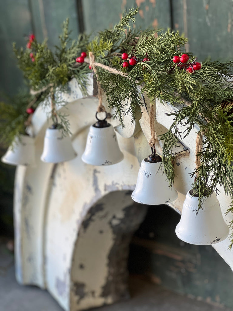 Bella Bells Garland - White