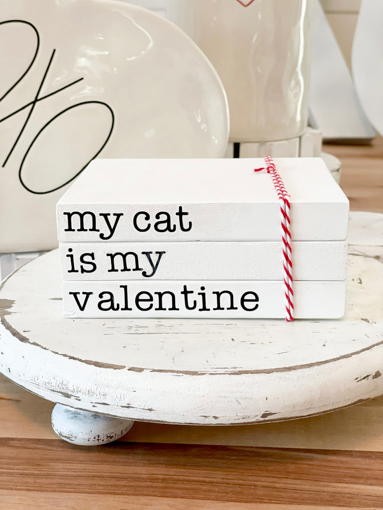 Cat / Dog Valentine Bookstack